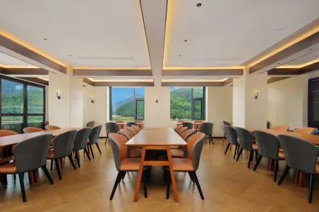 Yunman Hotel Отели рядом с достопримечательностью «Nan'en Waterfall»