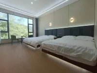 Zhuoni Che Ba Gongye Homestay