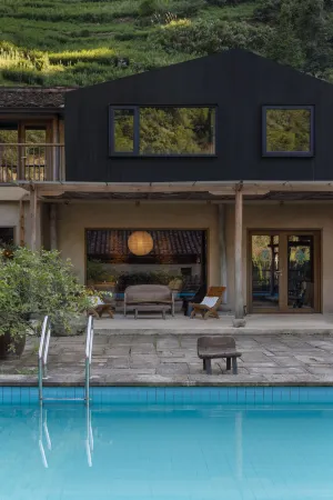 The Road's End Отели рядом с достопримечательностью «Qianzhang Canyon»