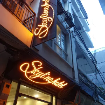 Skyline Hanoi Hotel Отели рядом с достопримечательностью «Хоанкием»