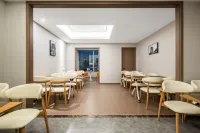 Landmark Family Hotel