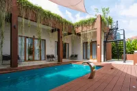 Chrisenbel Hideaway Retreat, The Villa Collection by Chrisenbel Hotel in zona The One Academy