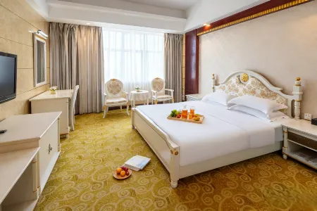 Rowin Grand Hotel Отели рядом с достопримечательностью «Chen Mansion»