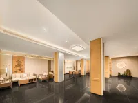 Seasons Rendezvous Hotel