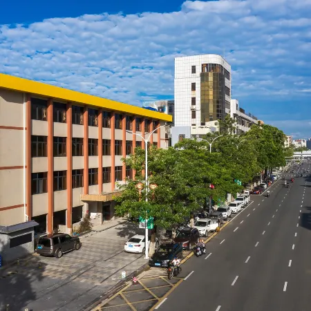 7 Days Inn Express(Shanwei Second Road Food Street Branch)