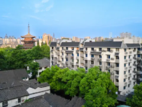 Guanhu Hotel (Hangzhou West Lake Hefang Street) Hotel berhampiran Former Residence of Hu Xueyan