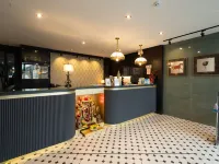 We Resident Hotel Hotels near Mahattamangkalaram Temple (Wat Hat Yai Nai)