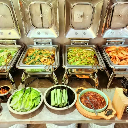 Homeinn Plus Hotel (Beijing Zhongguancun Area Wudaokou) Отели рядом с достопримечательностью «Бэйханский университет»