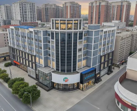 City Hotel (Xiaogan Chengzhan Road Branch)