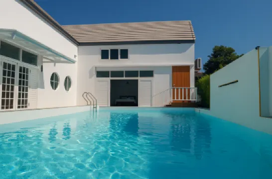 วินดี้พูลวิลล่า โรงแรมใกล้Seabreeze Villa Pattaya