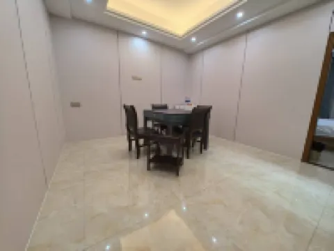 Xinfeng Shuanghui Business Hotel