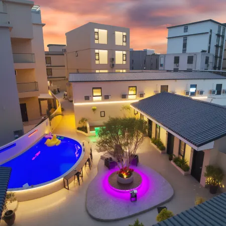 Floral Hotel · Muhaiyao - The Coastal Verse Hotel (Beihai Silver Beach Resort Branch)