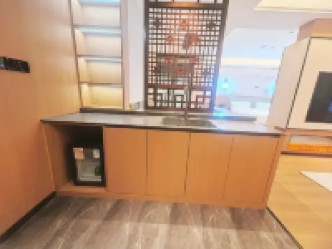 康和逸扉ホテル（情歌広場）