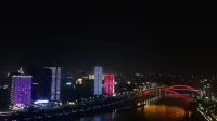 Yibin Ruijing Boutique Hotel - Mountain view