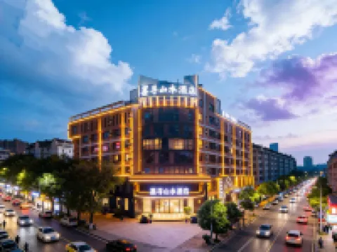 Moresque Landscape Holiday Hotel