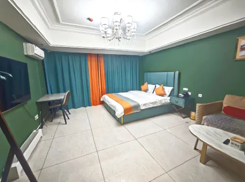 Love You Fashion Hotel (Shuncheng Wanda)