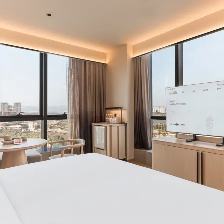 JI Hotel (Fuzhou Minhou University Town Gaoxin Avenue)
