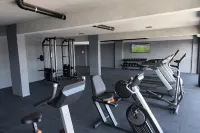 Deluxe Apartments in Downtown by BueRentals - Gym
