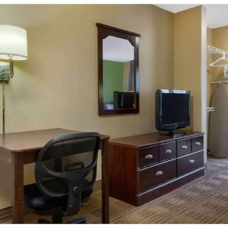 Studio 6 Suites Fresno North CA