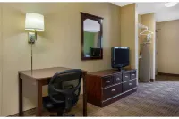 Studio 6 Suites Fresno North CA