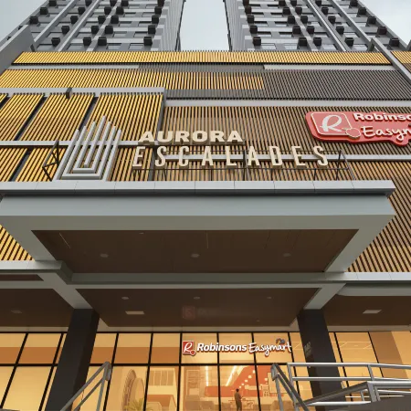 Home Me Suites at Aurora Escalades Cubao/Near LRT-2