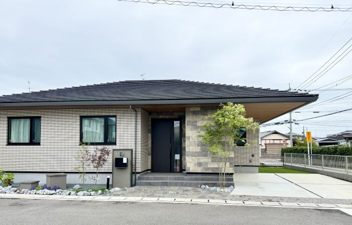Akikawa Miyoshi 2