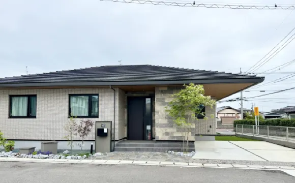 Akikawa Miyoshi 2