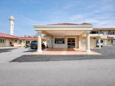 Bangi Lanai Hotel
