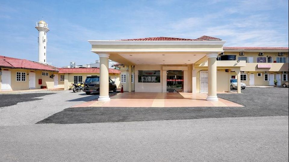 Bangi Lanai Hotel