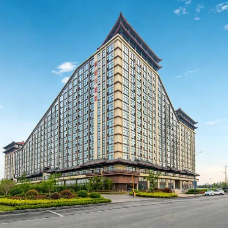 Qufu Xueerxing Hotel (East Railway Station Yuandong College)