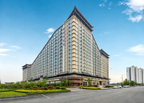 Qufu Xueerxing Hotel (East Railway Station Yuandong College) - 2-Star