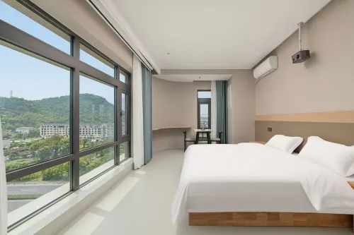 Linhai Liandong U Valley Audio-Visual Boutique Stay (Linhai South Station)