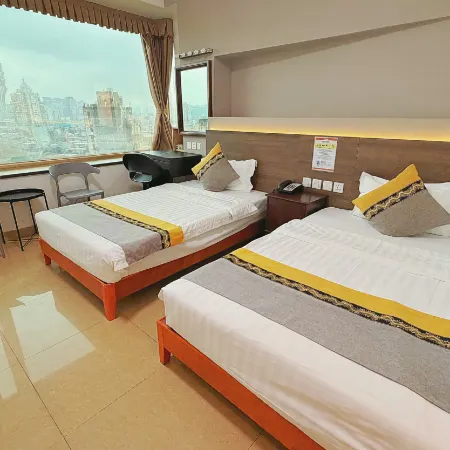 Grand Harbour Hotel