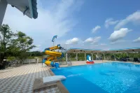 Nueng Pool Villa - Huvilat