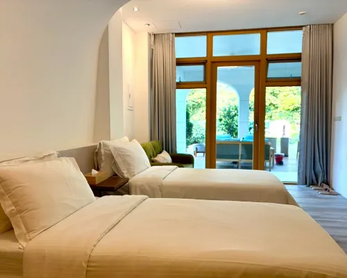 Lakeside Manor Villa Hotels near Yilan Sancing Temple