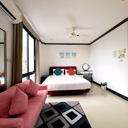Kata Beachwalk Hotel and Bungalows