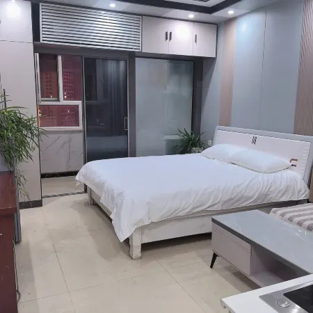 Aksu Left Bank Xiangdi Heshun Yaju Homestay