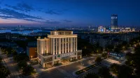 Hanyuan Huating | Yunlong Realm · Hanlin Mansion International Hotel - Airport Shuttle