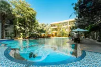 เลอ เบลนด์ เรสซิเดนซ์ - ที่มีสระว่ายน้ำ