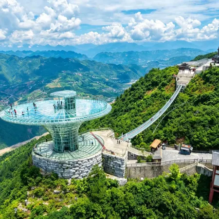 Yunzhong Mountain Villa Theme Hotel