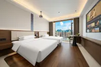 Peak Forest Lake Hotel (Xingyi South Railway Station & Wanfenglin Airport Branch) - Airport Shuttle