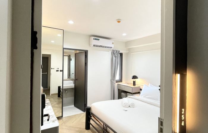 RESET at DMK Hotel