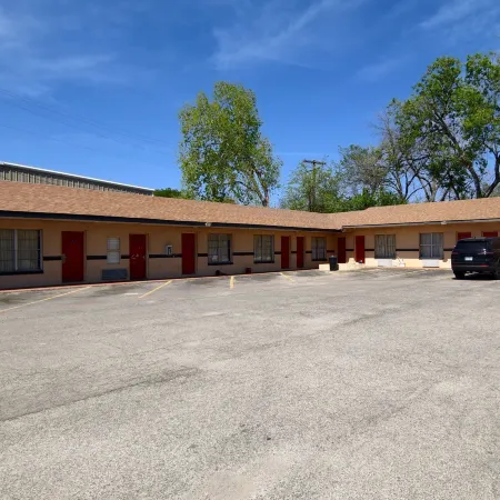 Sunset Lodge Elgin Near U.S. 290 By Hotel O