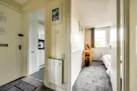 Charming 1 Bed Apartment with Castle View - vue sur la montagne