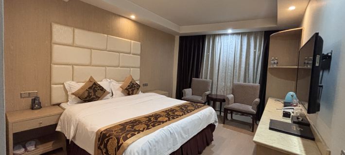 Yilong Xindu Hotel Hotels in Yilong