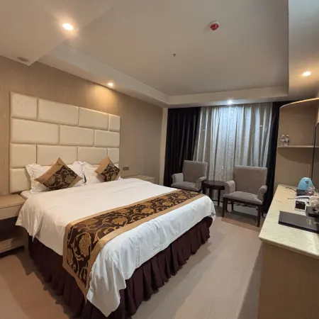 Yilong Xindu Hotel