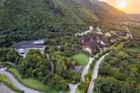 Lutang Hot Spring Resort - Cheap