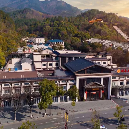 Wuyi Hotel