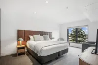 Bondi 38 Serviced Apartments - parking