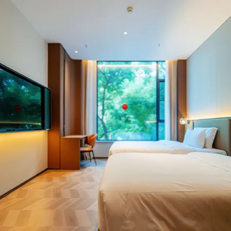 Jiangyuan Hotel (Yanjiang Avenue)